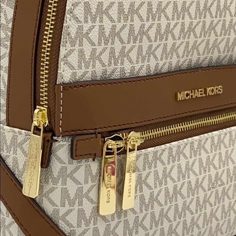 MICHAEL KORS KENLY MEDIUM BACKPACK VANILLA - Picture 9 of 16